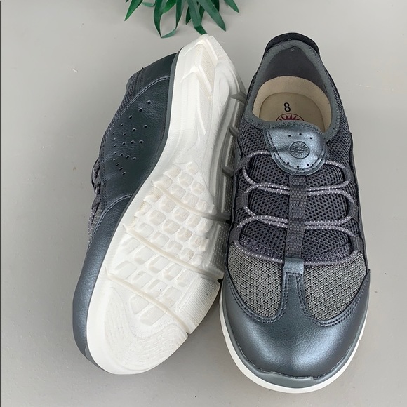 earth spirit tennis shoes